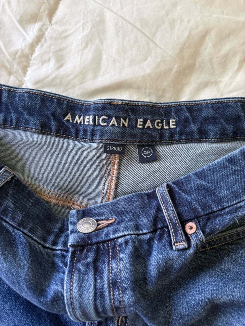 American Eagle Outfitters curvy relaxed  Denim Shorts - Picture 13 of 13